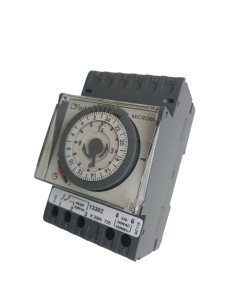 24h 240vac 16a ip20 flash program time switch